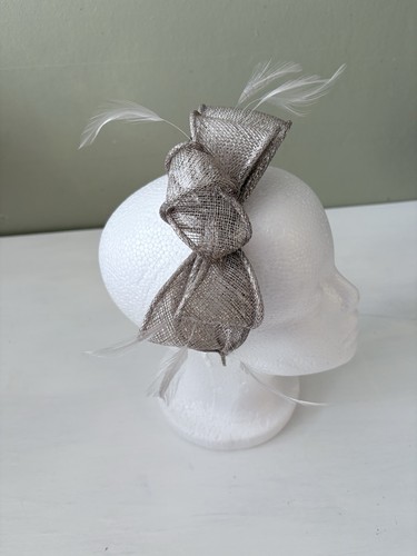 Silver grey sinamay fascinator - grey,