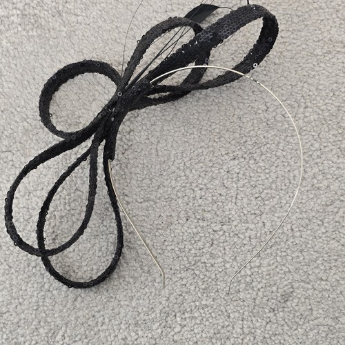 Black silver sequin bow - black,